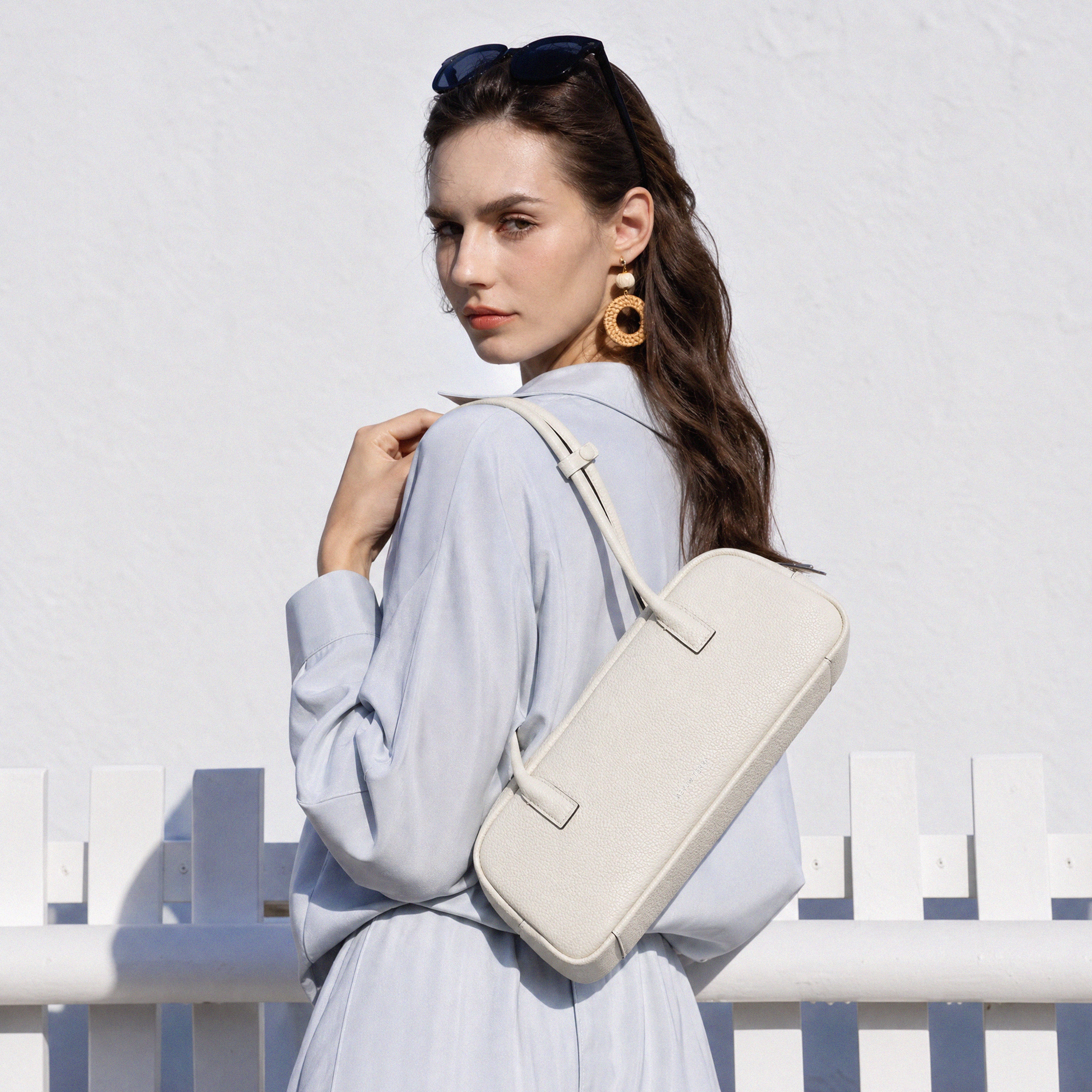 Suede Cut-Out Handle Tote Bag 2